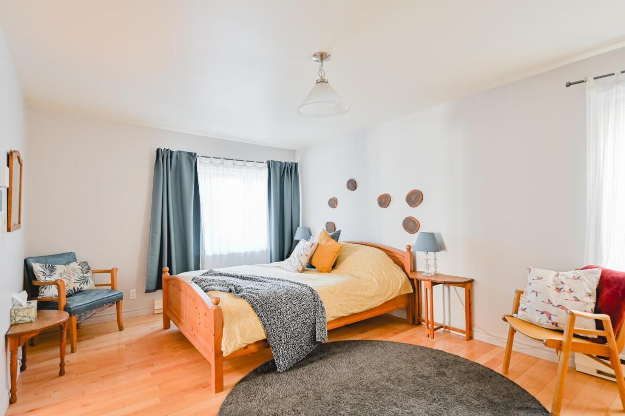 L'Auberge Du Qg La Prairie Zewnętrze zdjęcie