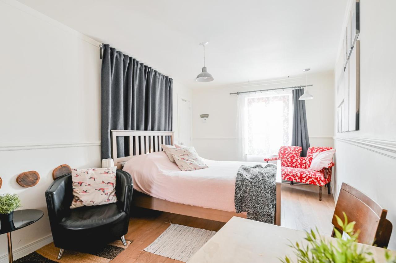 L'Auberge Du Qg La Prairie Zewnętrze zdjęcie